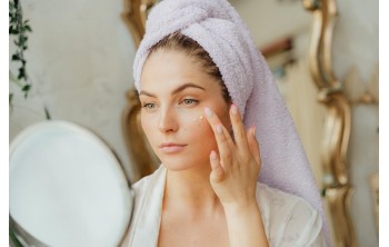 Rutina de îngrijire a tenului dimineața și seara. Sfaturi utile și greșeli care trebuie evitate!